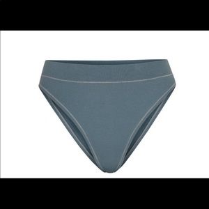 SKIMS Cotton Jersey Cheeky Tanga size L
